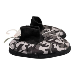 Joe Fresh Slipper Socks boys Size 5-6 Gray Camo Non Slip House Shoes